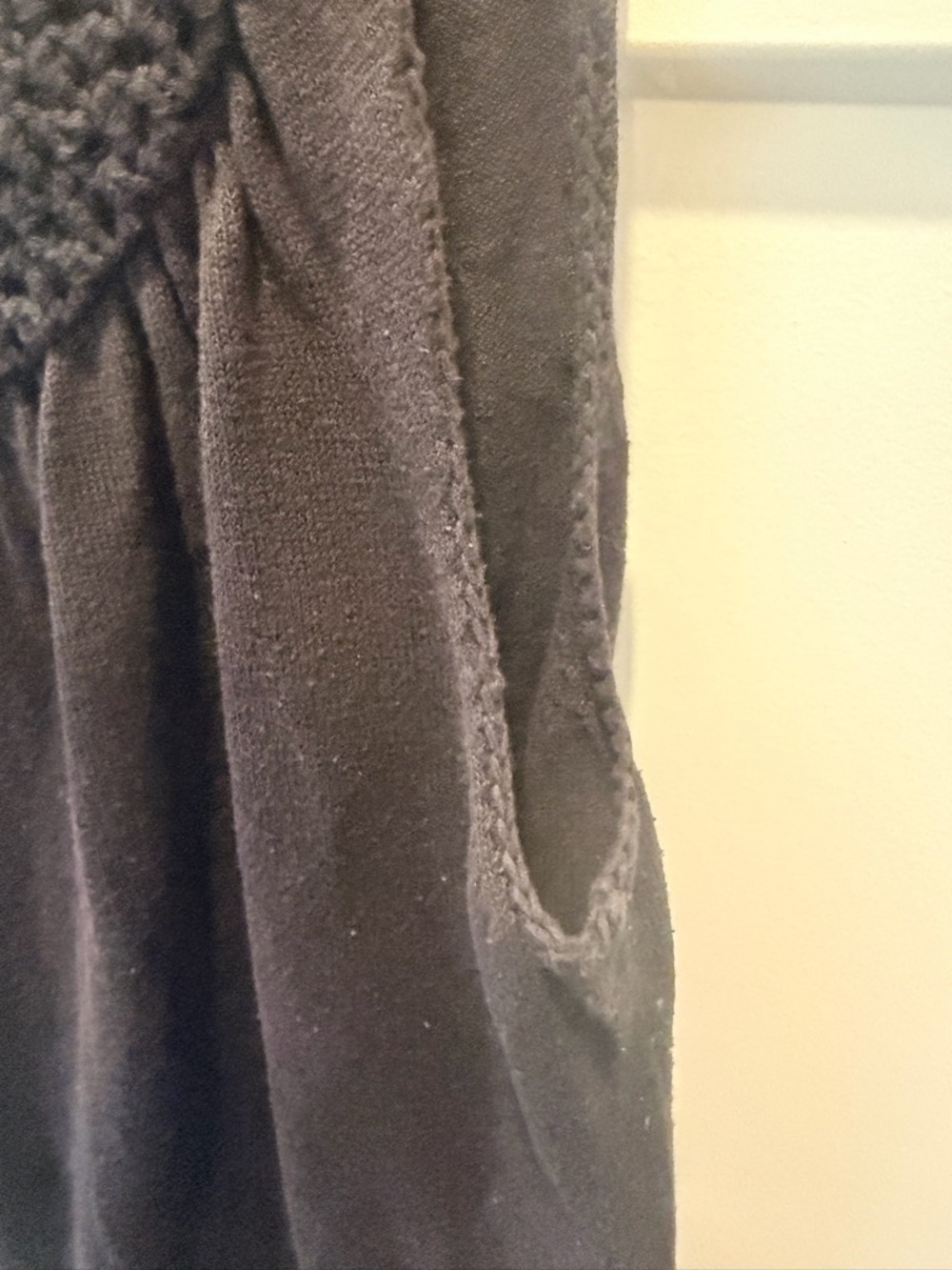 J Jill Black Linen Blend Tank Top Crochet Neck Sleeveless Flowy Casual large - Picture 3 of 8